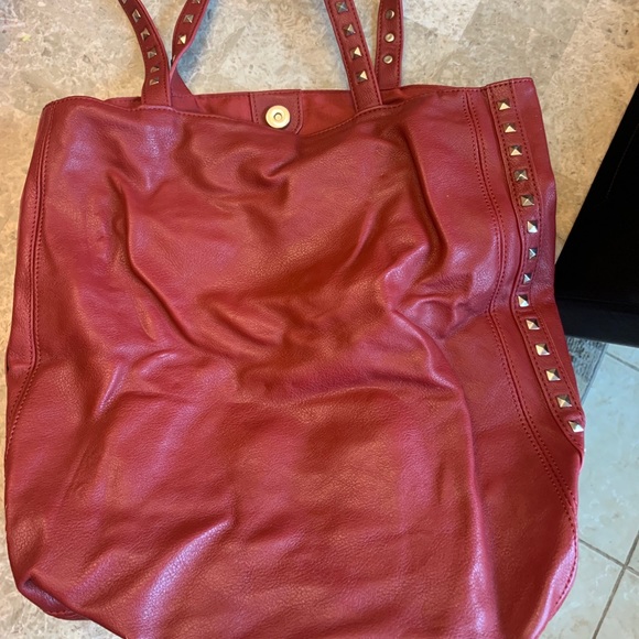 Great Cherry Colored Tote - Picture 1 of 4